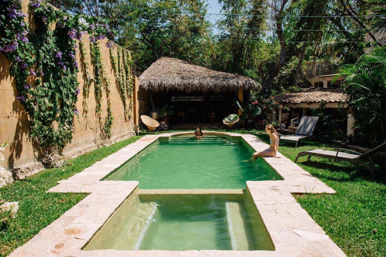 Tabachin Del Puerto Hostel Brisas de Zicatela Buitenkant foto
